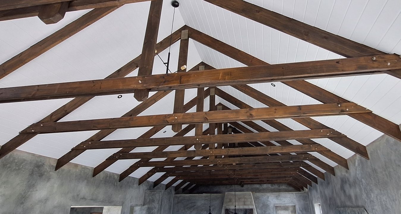 Boltman roofing trusses Decking, Ceilings & Fastners